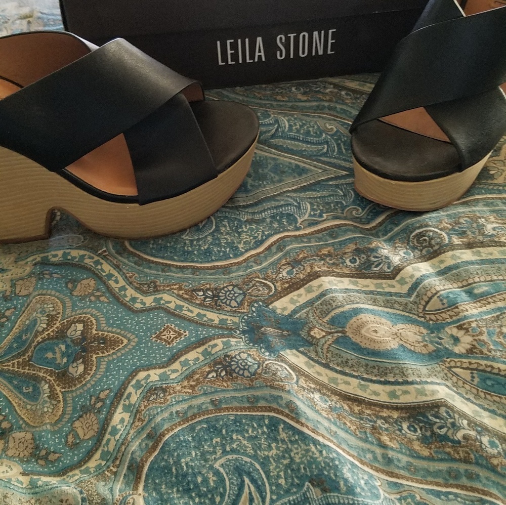 Lila Stone slip-on black wedge heel